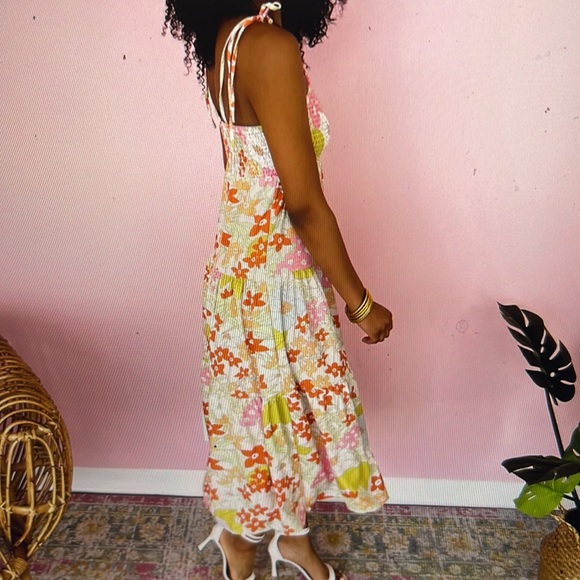 Adorable printed midi smocked dress - Picture 4 of 6